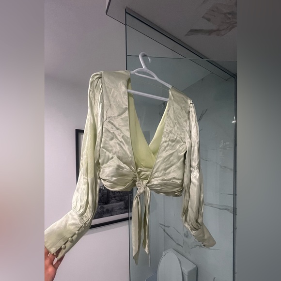 Bardot opal blouse- pistachio - Picture 7 of 9